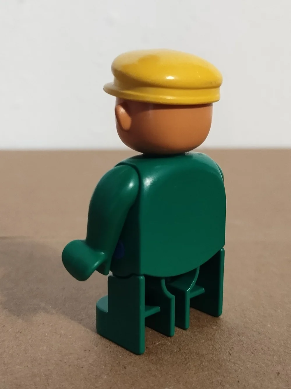 Lego Duplo Zoo Keeper Man Worker green and yellow